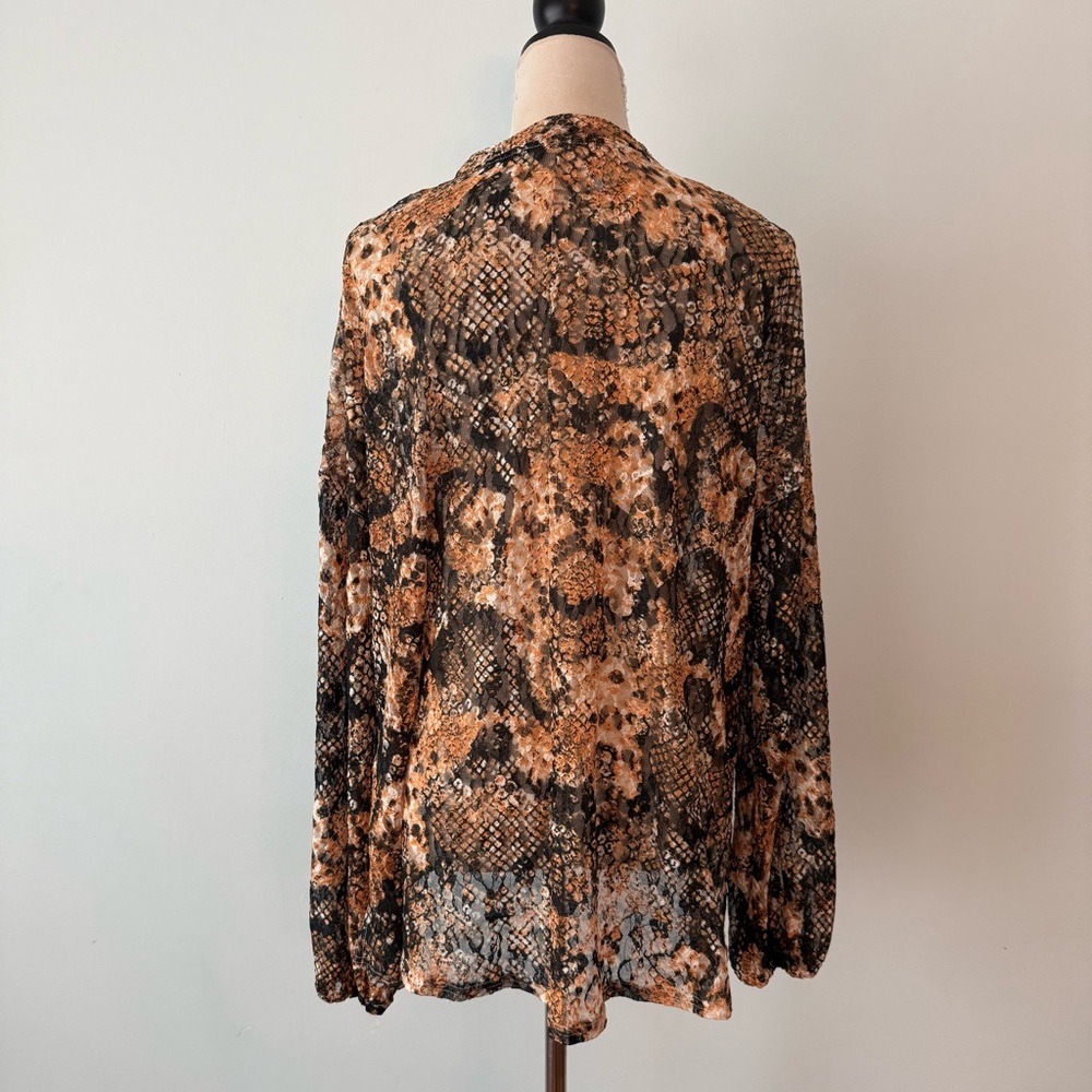 π Free People Sheer Lace Snake Print Oversized Boho Layering Stretch Blouse S - Picture 10 of 13
